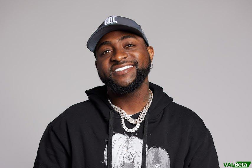 Davido’s Act of Kindness: Fans React Emotionally as He Helps Fan Pay Off Student Loan